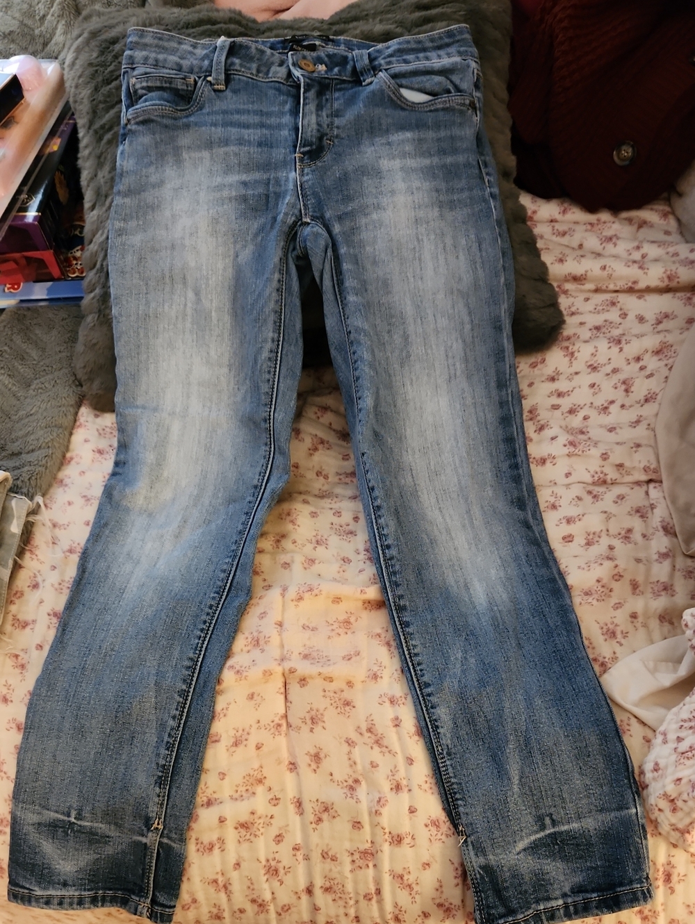 White House Black Market Light Blue Washed Straight-Leg Jeans